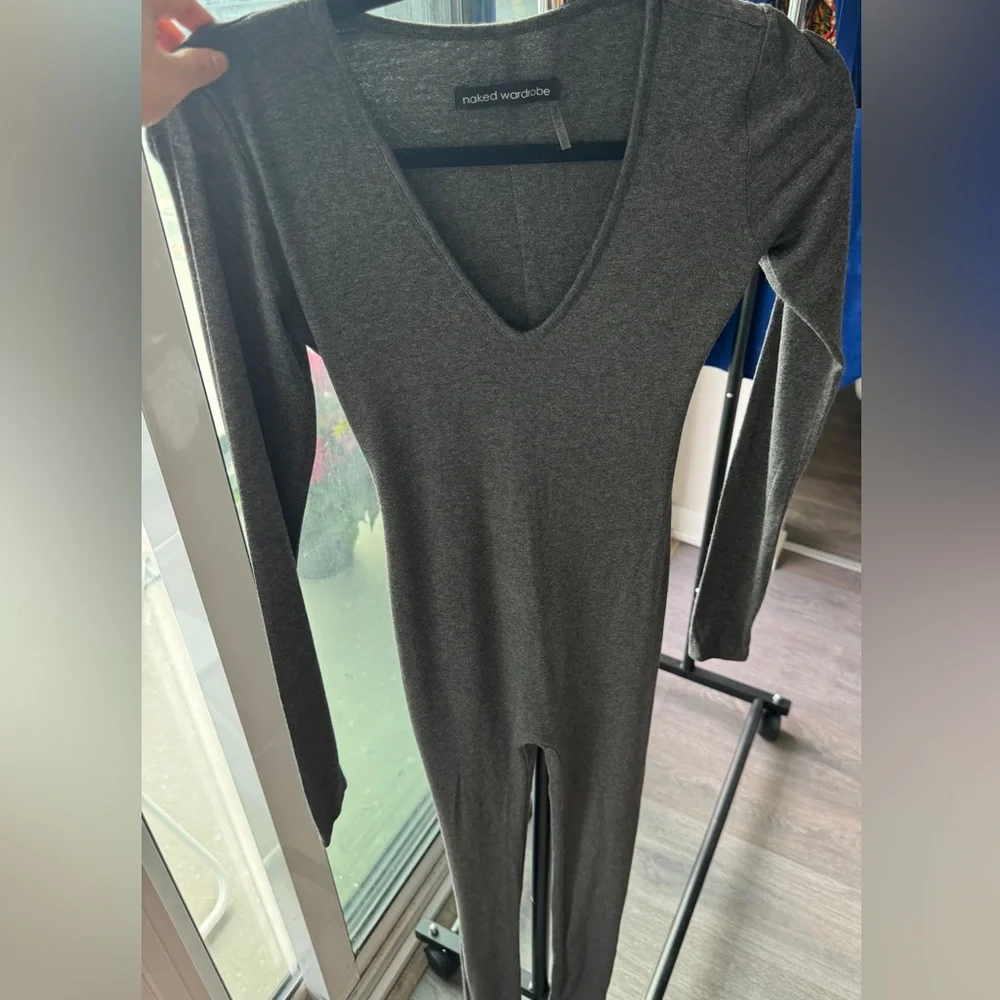 Jumpsuit - Picture 3 of 4